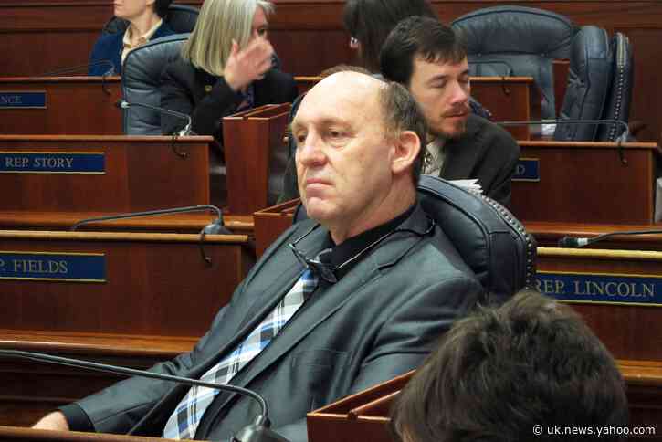 NTSB: Lawmaker in plane crash flew despite vision problems