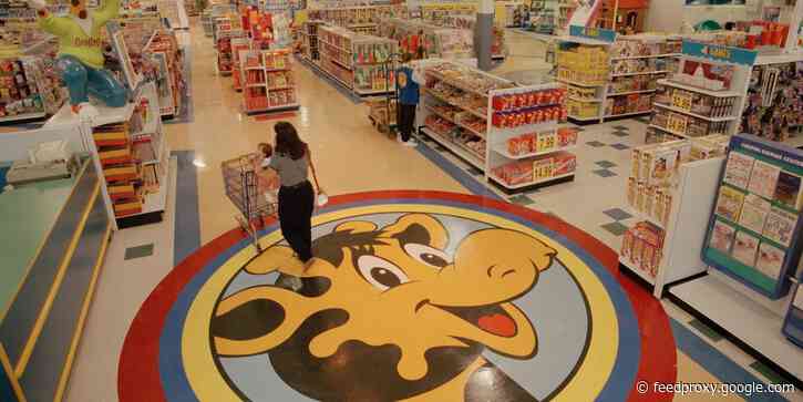 Inside the wild and tumultuous history of Toys R Us — a once beloved children's brand in the middle of a comeback