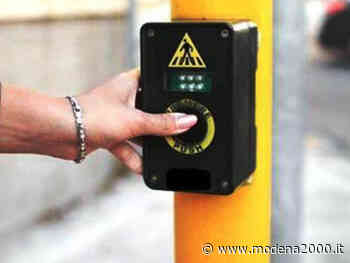 In via Galileo Galilei a Modena il 20° semaforo per persone con disabilità visiva - Modena 2000