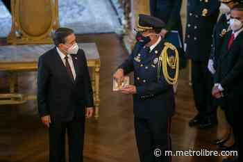 El coronel Abdiel Solís asume su cargo como director del Cuerpo de Bomberos - Metro Libre