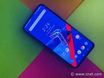 Zenfone 7 Pro hands-on: A big phone with a slick flipping camera     - CNET