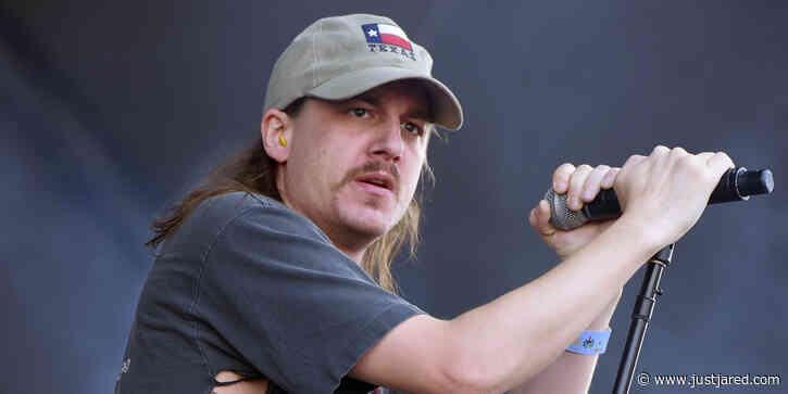 Heavy Metal Singer Riley Gale Dies at 35