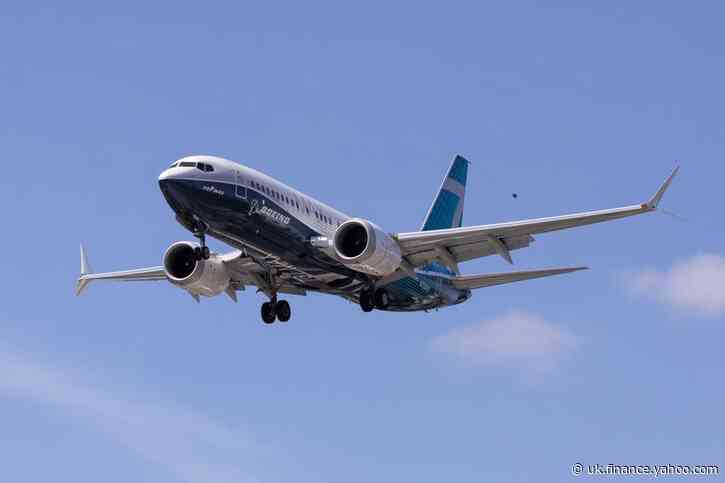 Boeing, Transport Canada pilots to conduct 737 MAX flight test - source, flightaware data