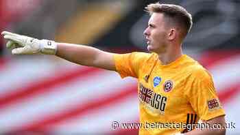 Dean Henderson signs new long-term contract with Manchester United