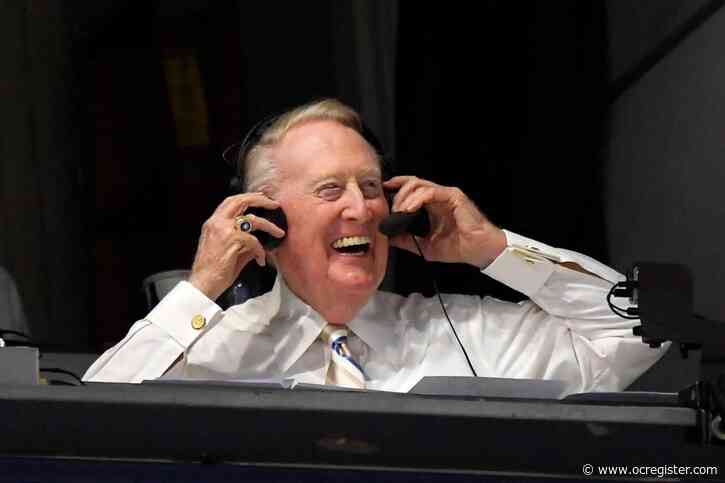Vin Scully auctions items from 67-year career