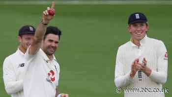 England v Pakistan: James Anderson becomes first fast bowler to 600 Test wickets