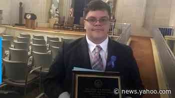 U.S. appeals court sides with transgender student on bathroom access