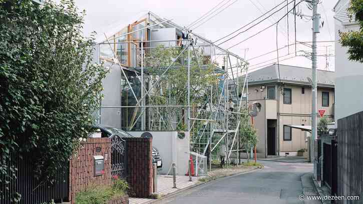 Suzuko Yamada encloses reconfigurable Tokyo home in permanent scaffolding