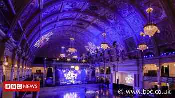 Cyber cha-cha-cha replaces Blackpool ballroom dance event