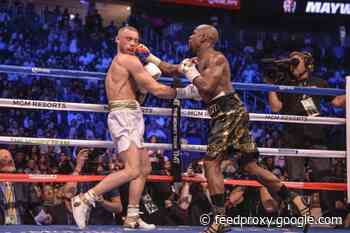 Conor McGregor says he carried Floyd Mayweather 3 years ago