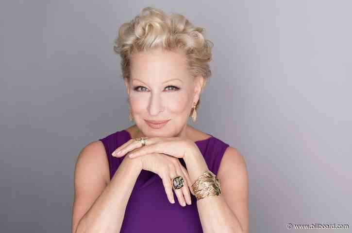 Bette Midler Apologizes For Mocking Melania Trump’s Accent