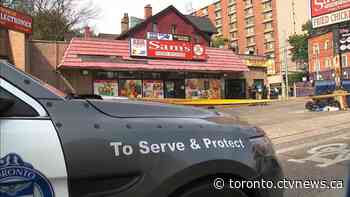 Suspect sought after downtown Toronto stabbing leaves 41-year-old woman dead