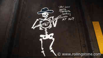Billy Strings’ ‘Watch It Fall’ Video: Train-Hopping Graffiti Artists Offer Stark Warning