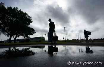 Oil industry shuts platforms, rigs, refineries before storm