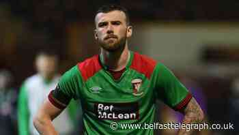 Glentoran made to rue missed chances and red card as Motherwell ease through in Europa League