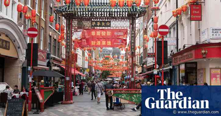 'Eat out to help out' fuels UK economic recovery in August