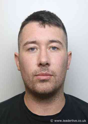 Police warn public NOT to approach this wanted Warrington man with links to Flintshire - LeaderLive
