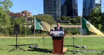 Former Saskatoon mayor Don Atchison announces comeback bid