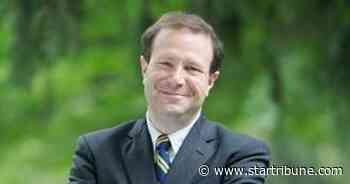 Carleton College president to step down next summer