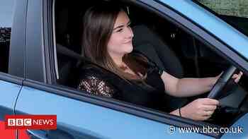 Learner drivers park manual cars in shift to automatic