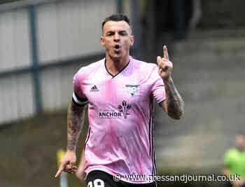 Derek Lyle to pass on experience by coaching Peterhead's other strikers this term - Press and Journal