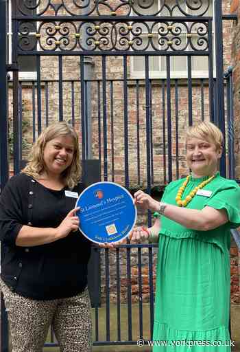 Local charity receives city plaque as part of 'Lockdown heroes' campaign