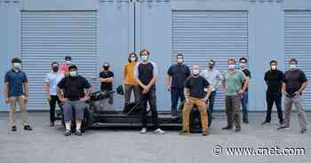 EV maker Canoo shows running, driving skateboard platform for the first time     - Roadshow