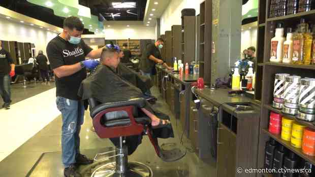 Hampers and haircuts: Thousands of kids ready to go back to school in style thanks to local initiative