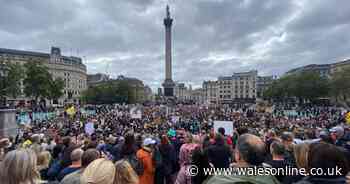Thousands of anti-lockdown protesters gather in London