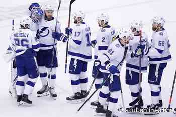 Palat scores twice, Lightning beat Bruins to lead series 3-1