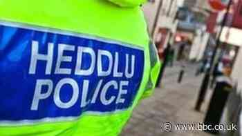 Arestio dynes wedi gwrthdrawiad angheuol fore Sadwrn