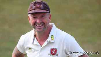 Darren Stevens: Kent all-rounder, 44, signs one-year extension