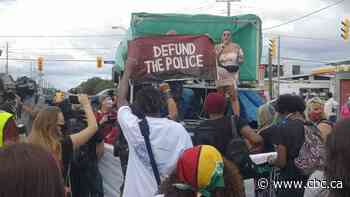 Defund the police protests held in Toronto as demonstrators point to government inaction - CBC.ca