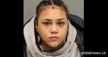 Woman charged with 2nd-degree murder after stabbing at Toronto convenience store - Global News