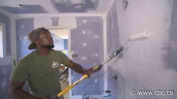 Pandemic home renovations keep contractors busy, help retailers recover