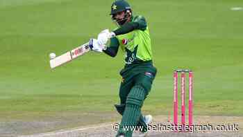 England chasing 196 after Babar Azam and Mohammad Hafeez half centuries