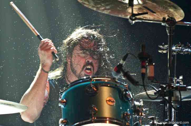 Dave Grohl Accepts 10-Year-Old Girl’s Challenge for a Drum-Off: ‘Your Move!!!’