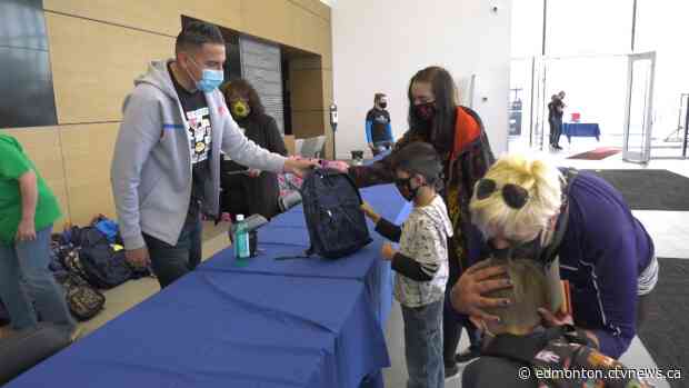 Thousands of kids get back-to-school supplies thanks to Edmontonians’ generosity