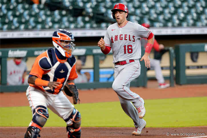 Report: Angels to ship catcher Jason Castro to Padres