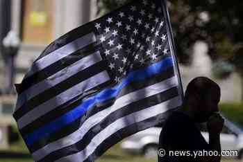 Rally supporting police draws scores to downtown Kenosha