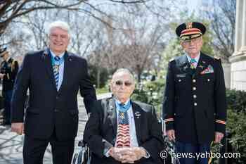 MoH Recipient Ron Rosser, Who Charged into Enemy Trenches, Dies at 90