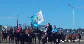 Coronel Suárez: tras un homenaje a San Martín, alrededor de 70 productores fueron imputados - Clarín