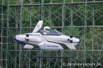 SkyDrive demonstreert vliegende auto die met steun van Toyota is ontwikkeld