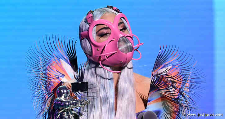 Lady Gaga Debuts Second Look Accepting Best Collab at MTV VMAs 2020!
