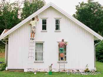A couple received an anonymous note calling their unpainted house an 'eyesore,' then they received over $48,000 to help with repairs
