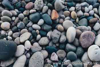 Is it illegal to take pebbles from the beach? This is what the law says