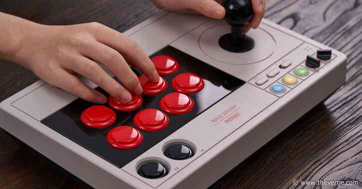 8BitDo made a mod-friendly, wireless arcade stick for the Nintendo Switch and PC