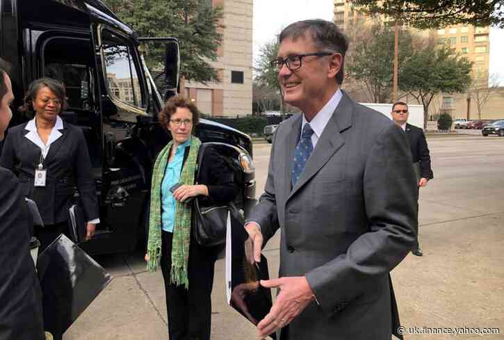Fed to resume discussion of next policy steps, Clarida says
