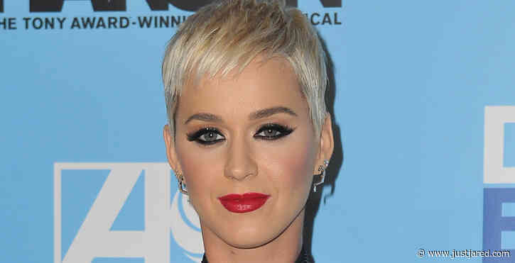 Katy Perry Shares Post-Baby Selfie in Her Bra & Underwear Just Days After Giving Birth