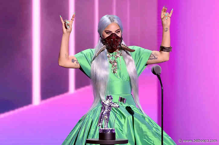 Who Should Have Won Artist of the Year at the VMAs? Vote!
